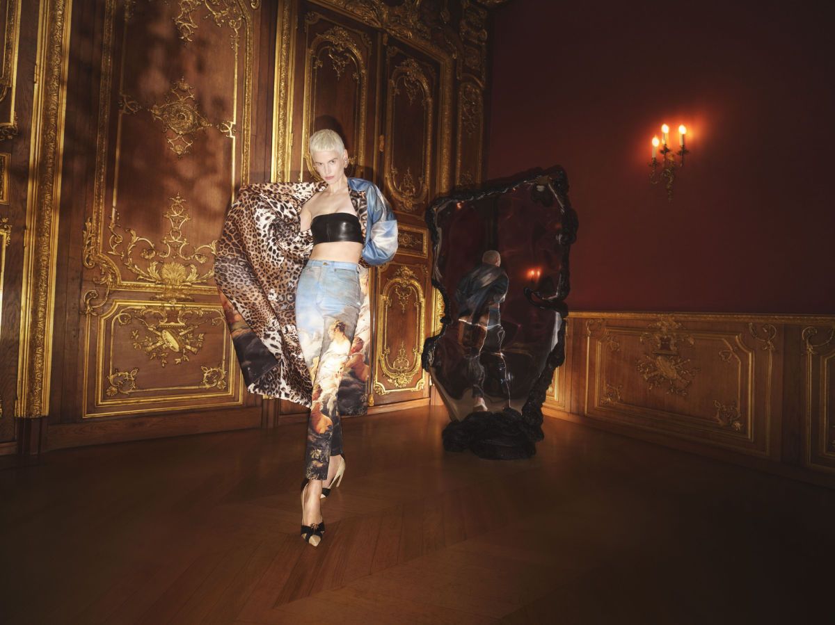 Roberto Cavalli Launches Its New Spring Summer 2023 Advertising Campaign