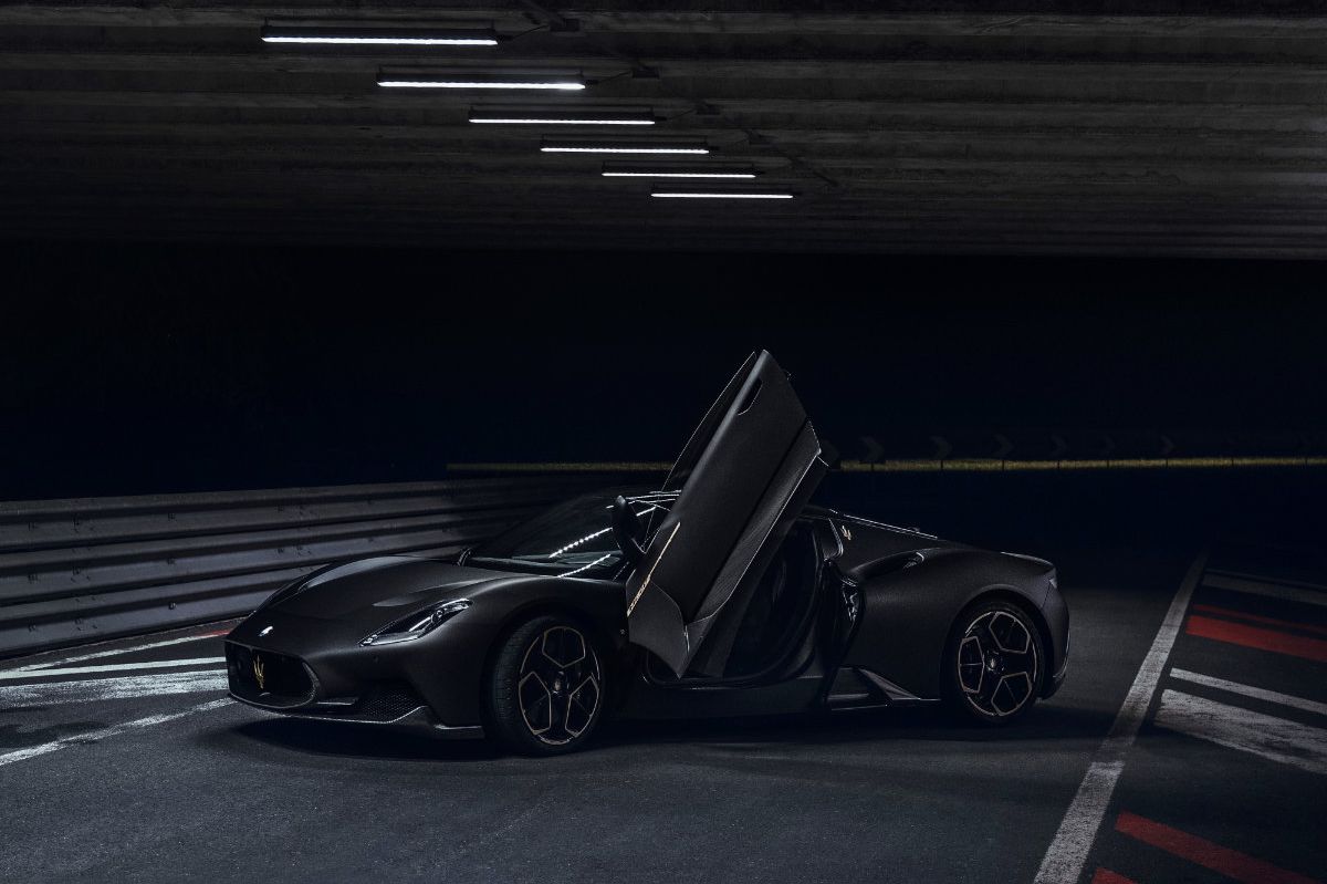 Maserati Unveiled MC20 Notte, A Fierce Creature Of The Nocturnal World