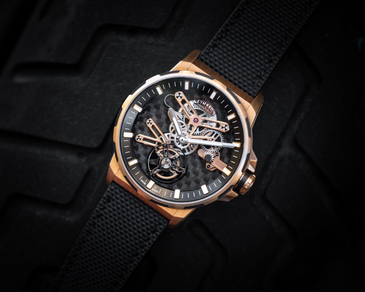 Angelus Presents Its New Gold & Carbon Flying Tourbillon