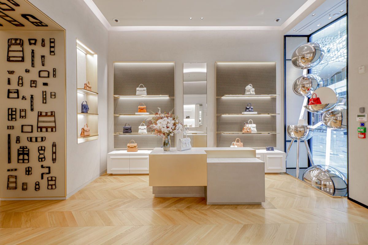 Delvaux: Delvaux Opened Its First Boutique In The Middle East - Luxferity