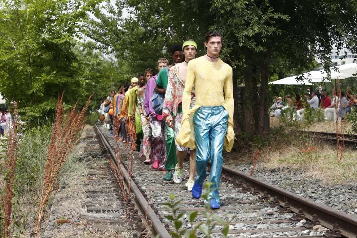 Etro Introdues Its New Men's Spring Summer 2022 Collection: Travelling In A Joyful State Of Grace