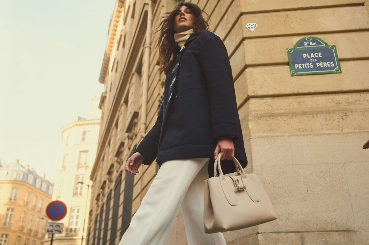 On-The-Go Elegance With La Parisienne Longchamp