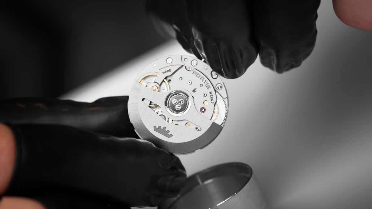 Fortis Introduces Its New Manufacture Calibre Werk 7