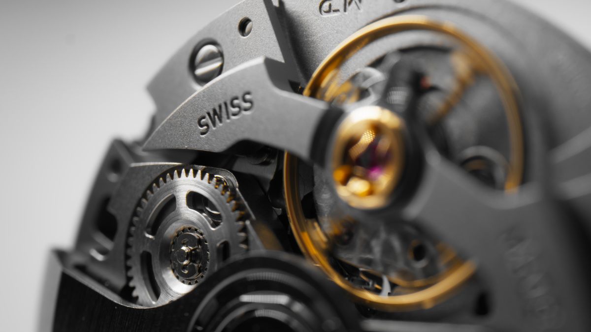 Fortis Introduces Its New Manufacture Calibre Werk 7