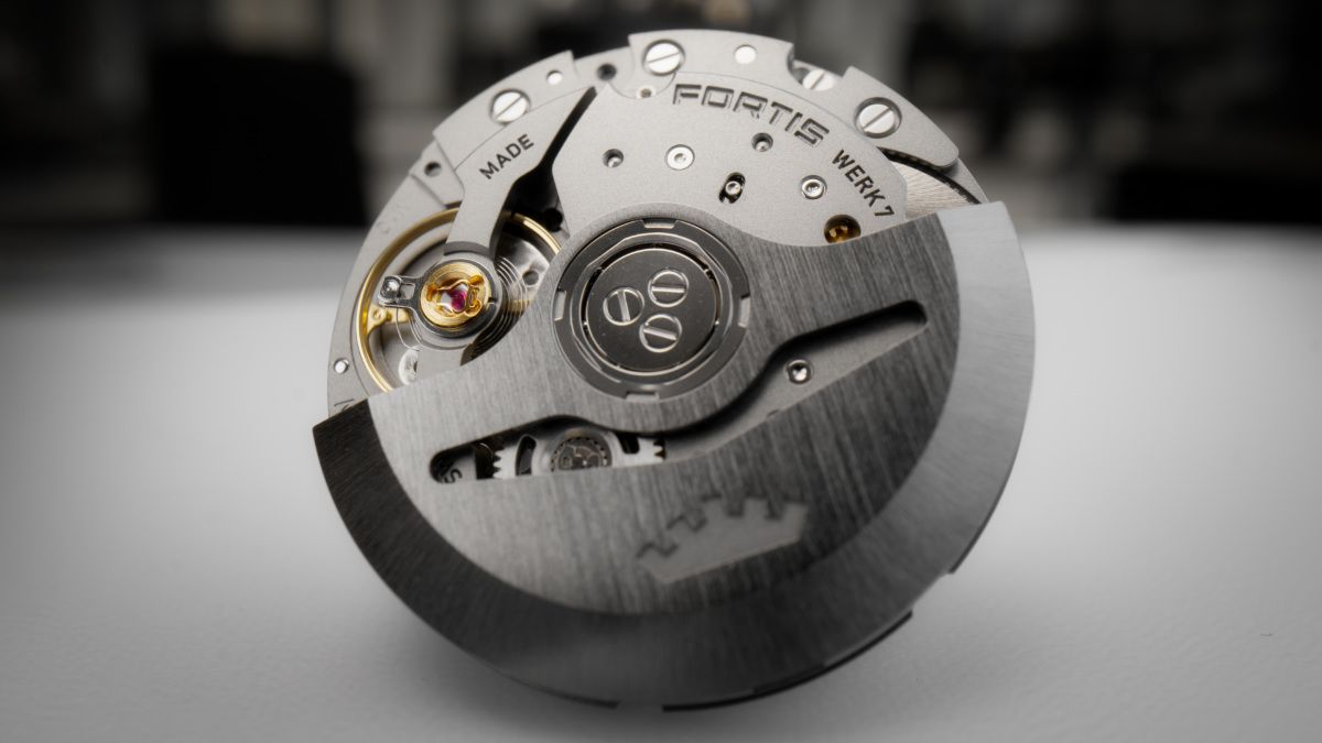Fortis Introduces Its New Manufacture Calibre Werk 7
