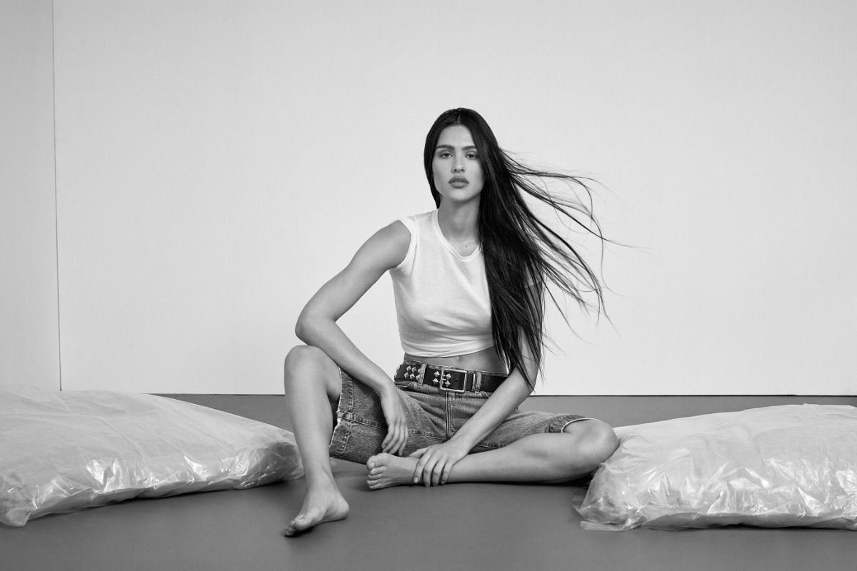 FRAME & Amelia Gray Launch Debut Capsule Collection: Luxe Denim Meets Supermodel Cool