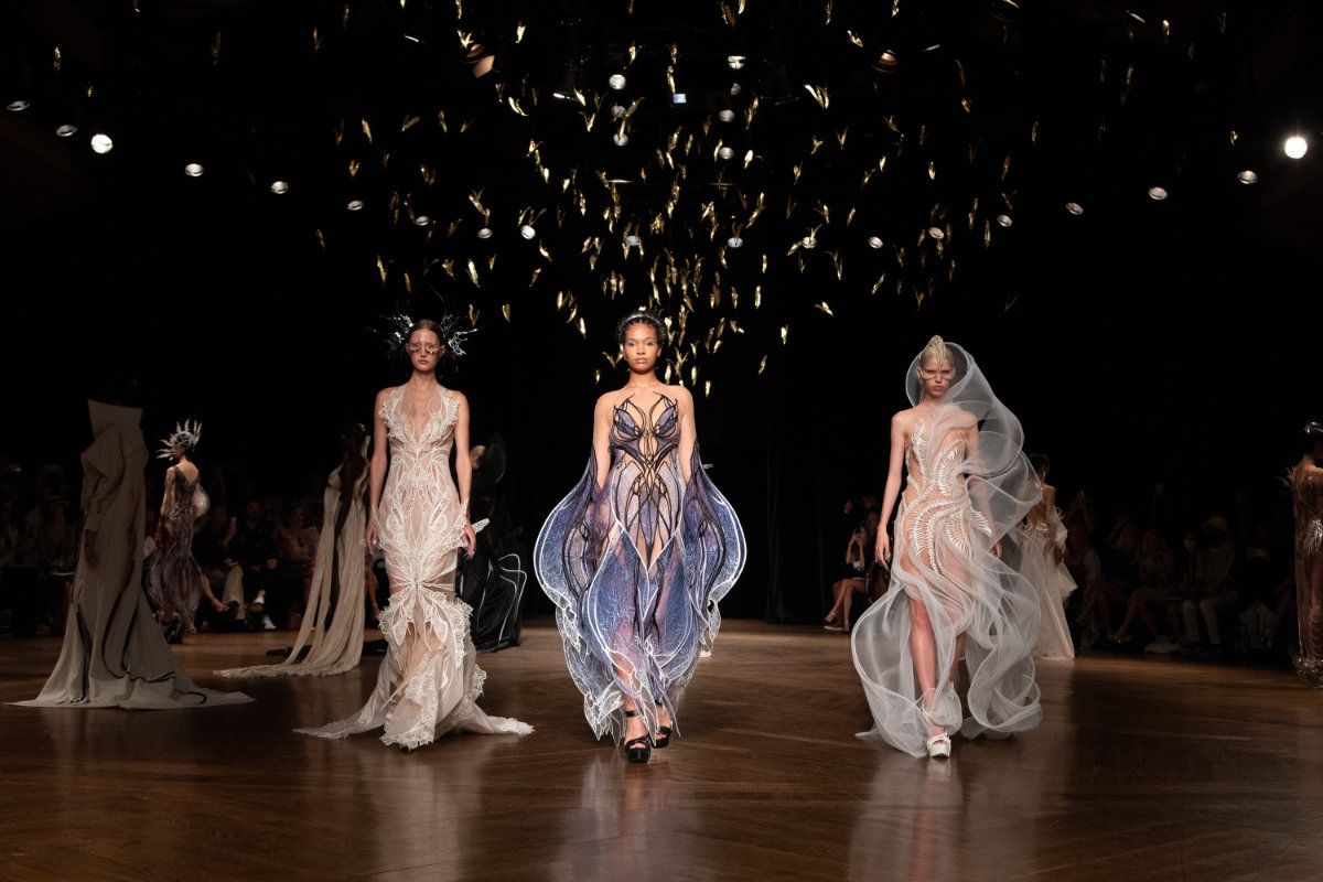 Iris Van Herpen Presents Its New Haute Couture Autumn Winter 2022 Collection: ‘Meta Morphism’