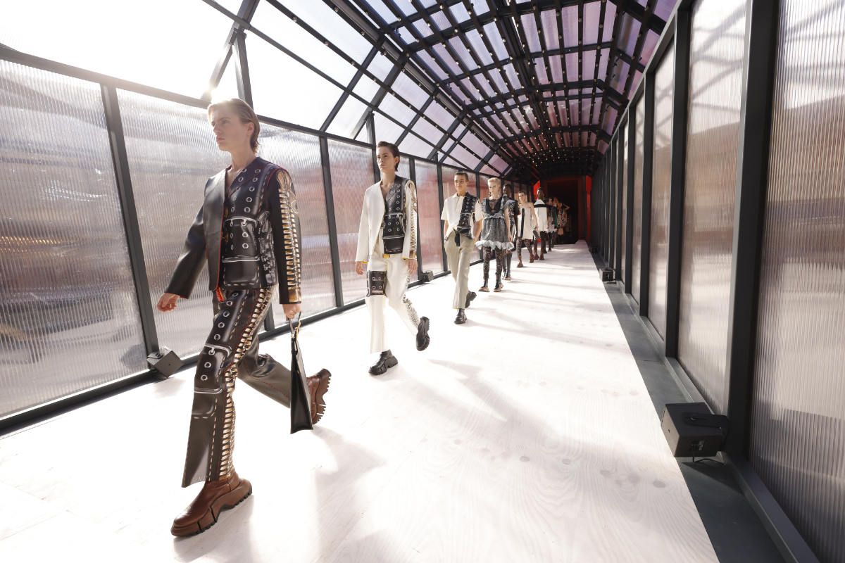 Louis Vuitton Presents Its New Spring-Summer 2023 Women's Collection