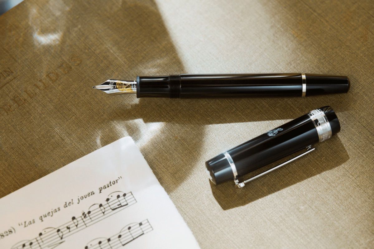 Montblanc Donation Pen Homage To Frédéric Chopin Special Edition