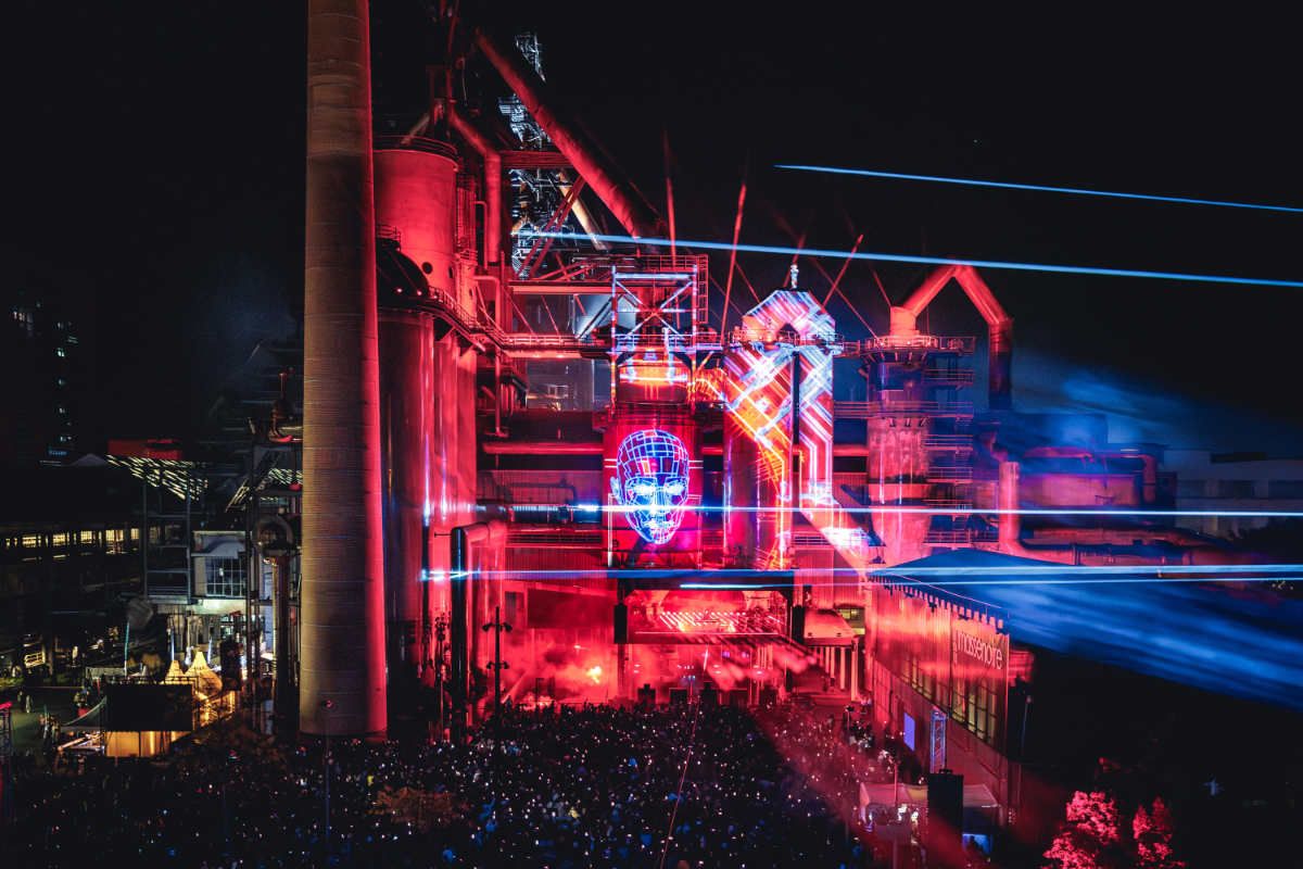Michael Canitrot’s Monumental Tour Debuts in Luxembourg at Hauts Fourneaux Belval