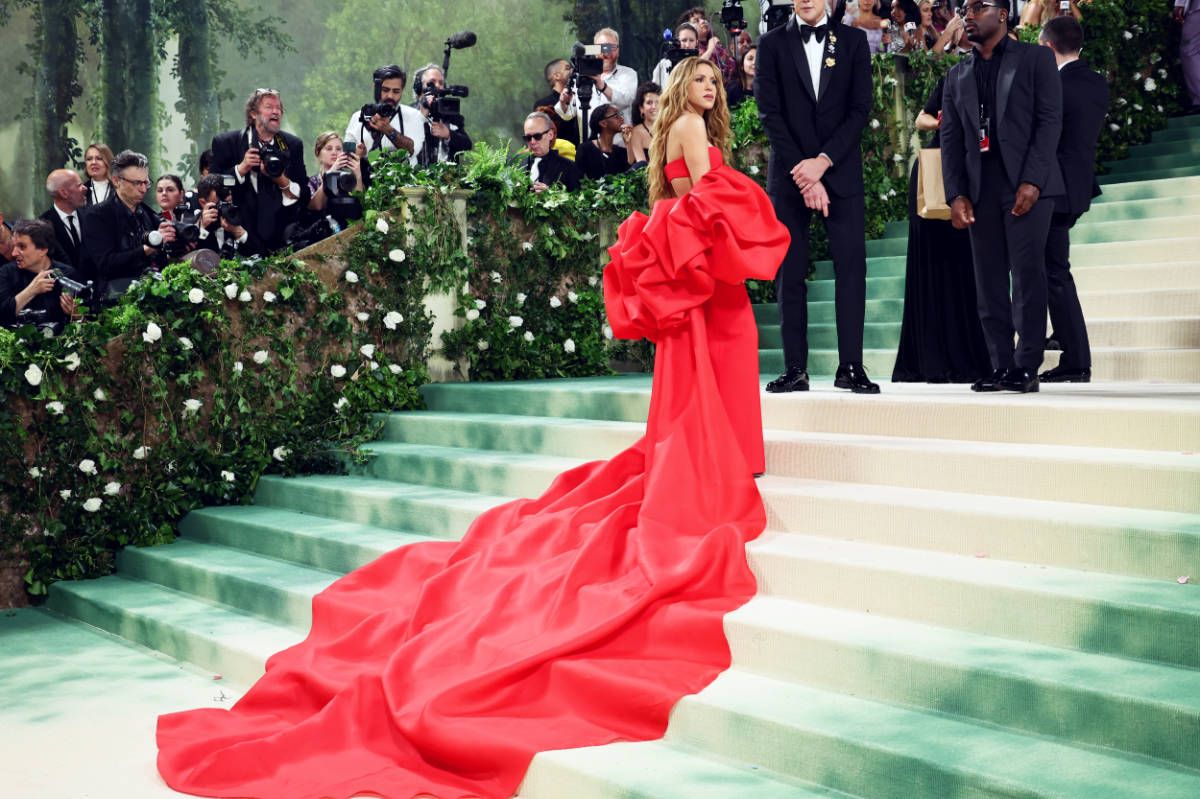 Shakira In Carolina Herrera At The 2024 Met Gala