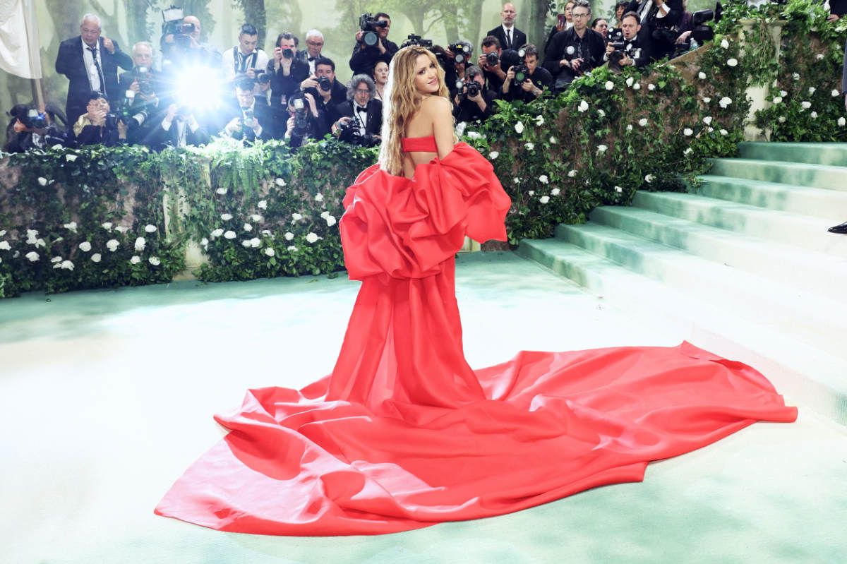 Shakira In Carolina Herrera At The 2024 Met Gala