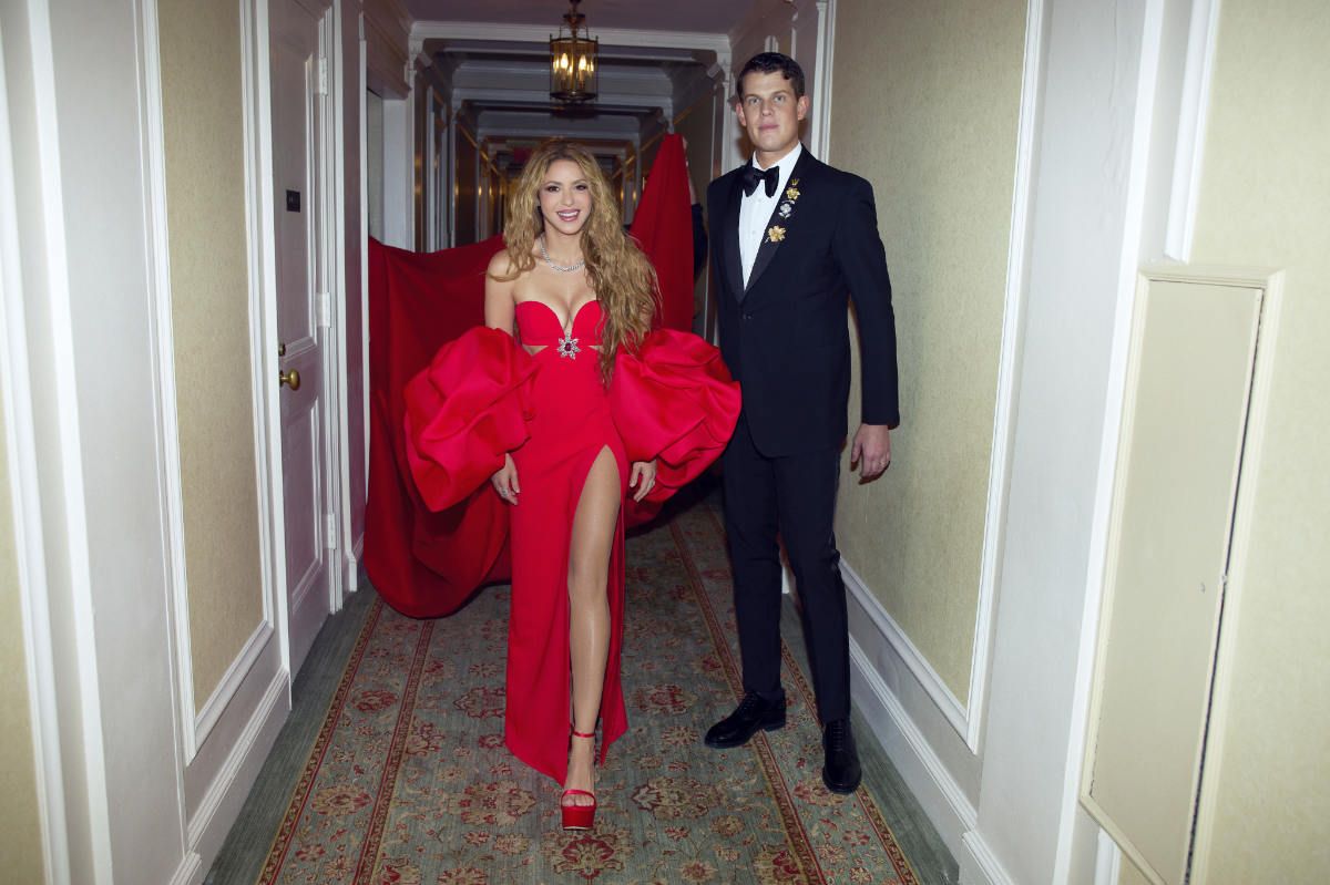 Shakira In Carolina Herrera At The 2024 Met Gala