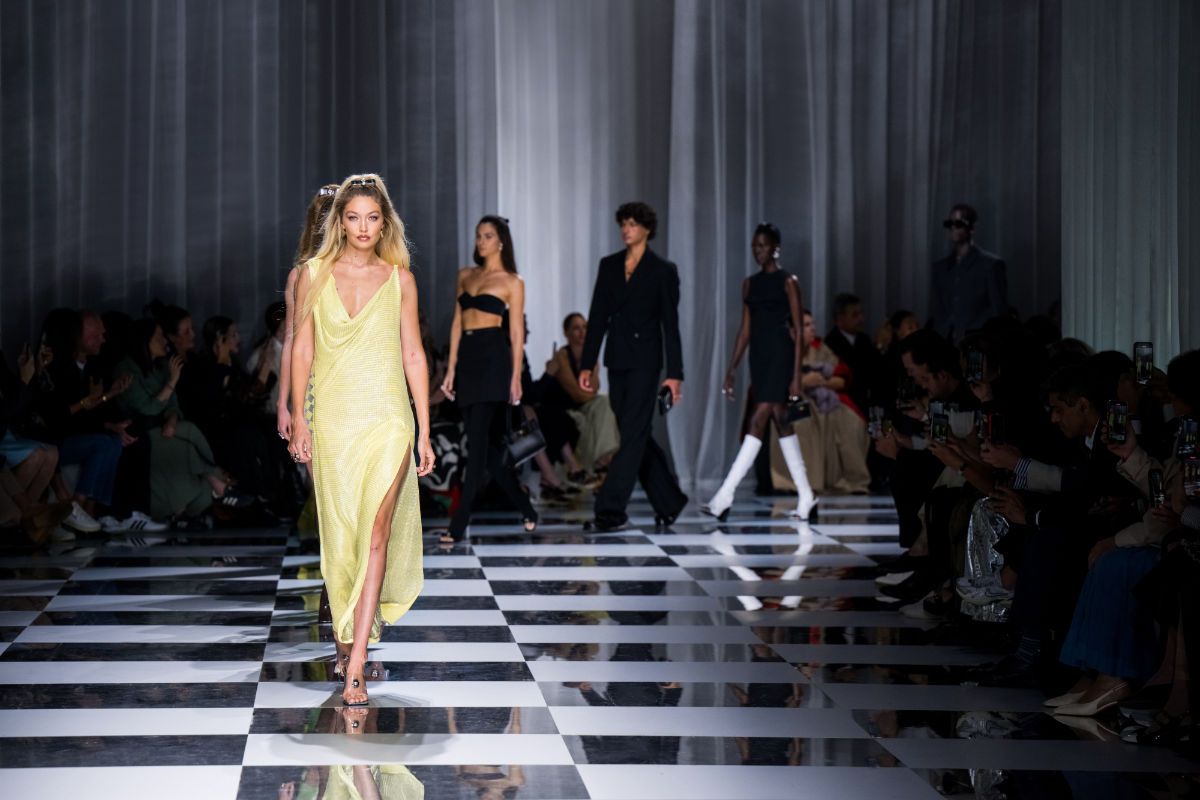 Versace Goes Back in Time to the '60s for SS24