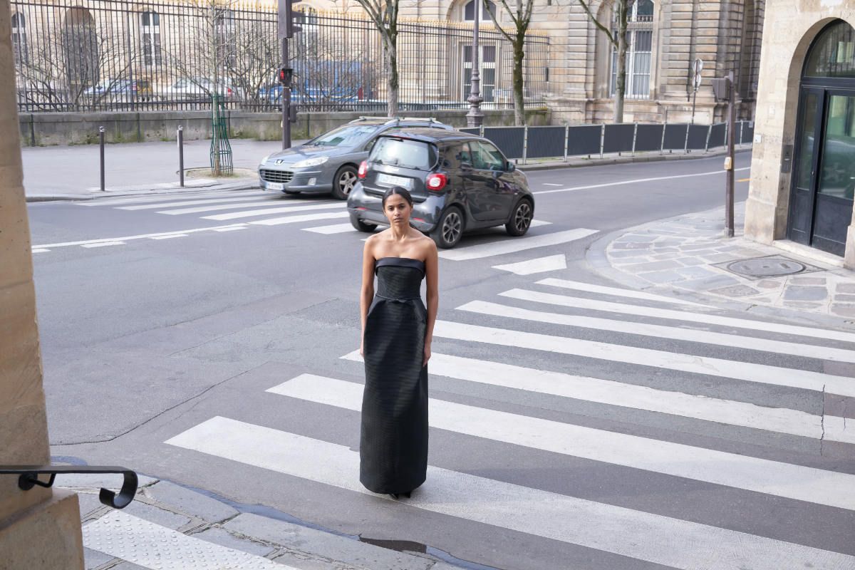 Viktor&Rolf Fall/Winter 2025 Ready-to-Wear Collection: Couture For The Everyday