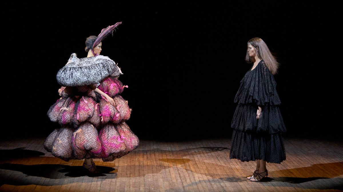 Viktor&Rolf Present Their New Haute Couture Autumn Winter 2025 Collection: Angry Birds
