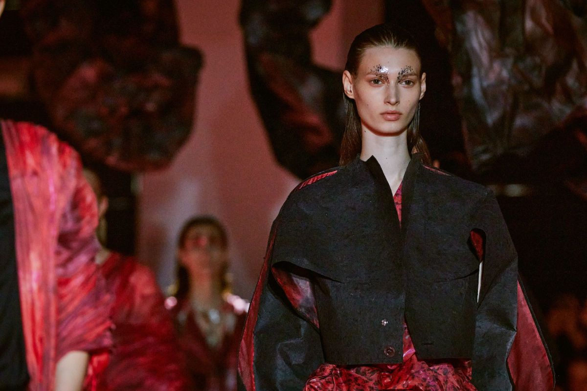 Yuima Nakazato Presents Its New Haute Couture Autumn/Winter 2023-24 Collection: Magma