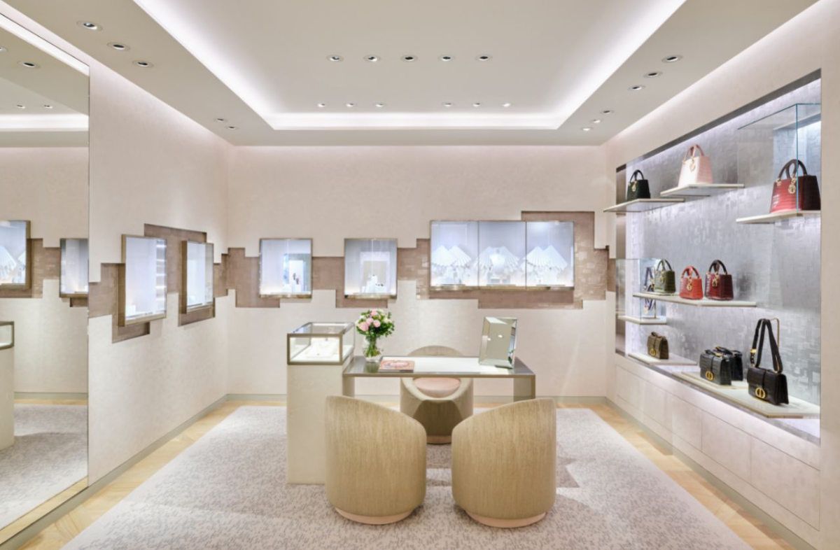 Dior unveiled sumptuous Hanoï International Center Boutique - Luxferity ...