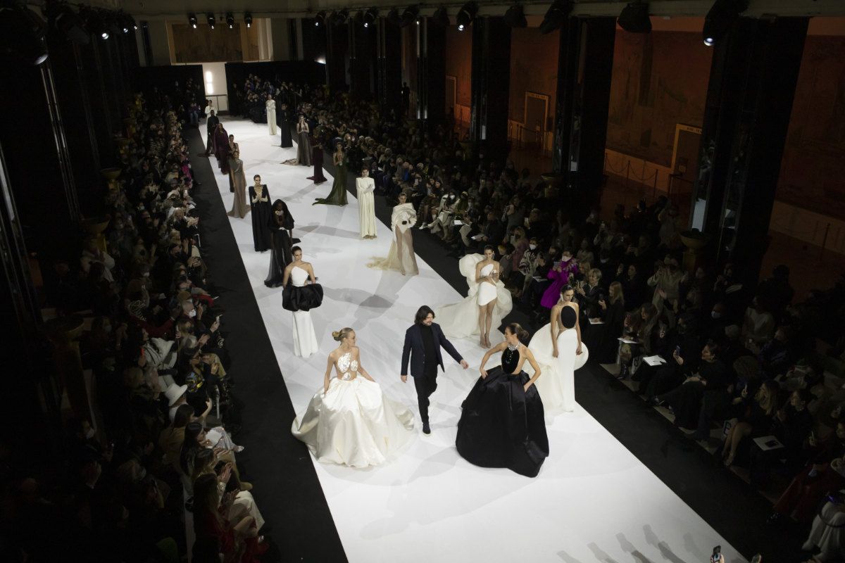 Stéphane Rolland: Stéphane Rolland Presents His Haute Couture ...