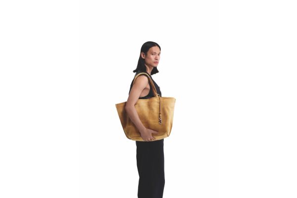 Byredo Launches The Karoo Collection: Artisan Leather Goods