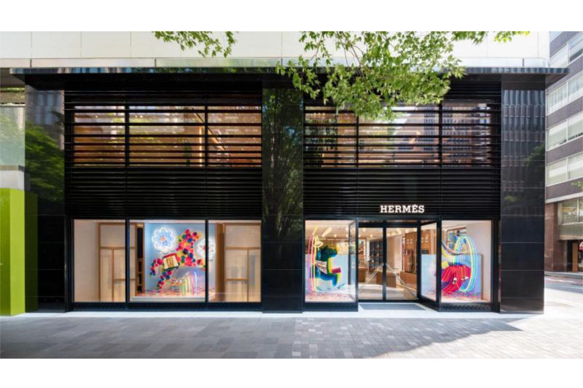 Hermès unveiled the metamorphosis of its store in the Marunouchi area of Tokyo, Japan