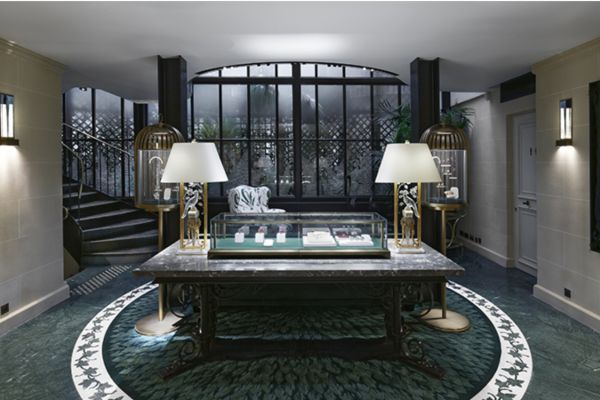 “The customer experience of jewelry needs to be reinvented”