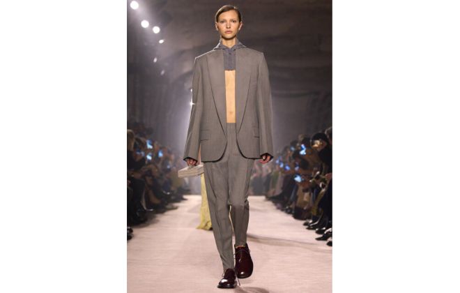 Victoria Beckham Fall-Winter 2025: Luxury Fashion Through Instinctive Dressing