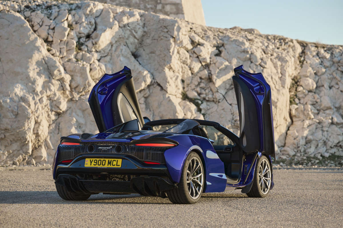 The New McLaren Artura Spider: Next-generation Supercar