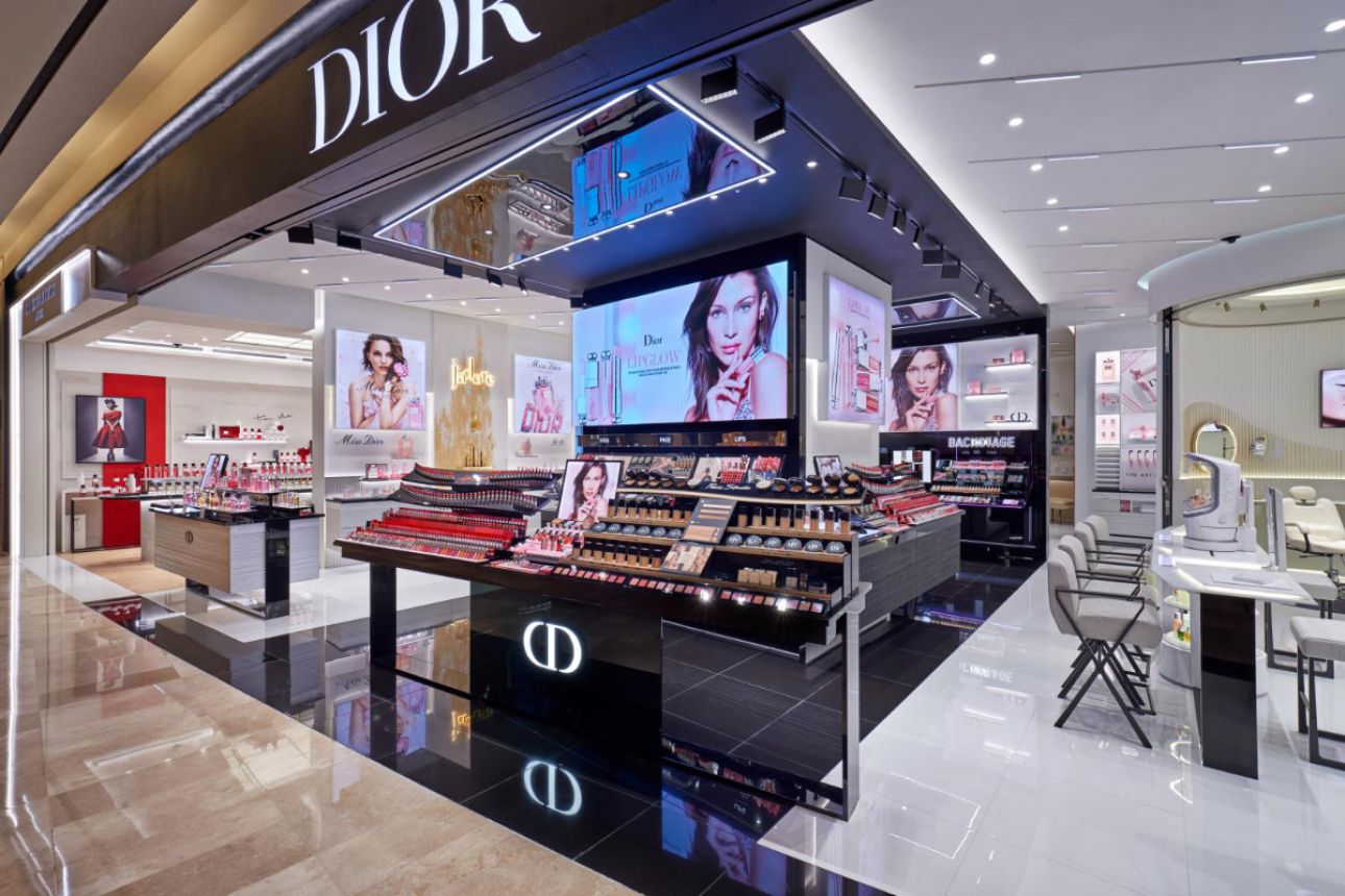 Newest design concept for Dior Les Parfums in Lotte World Tower, Korea