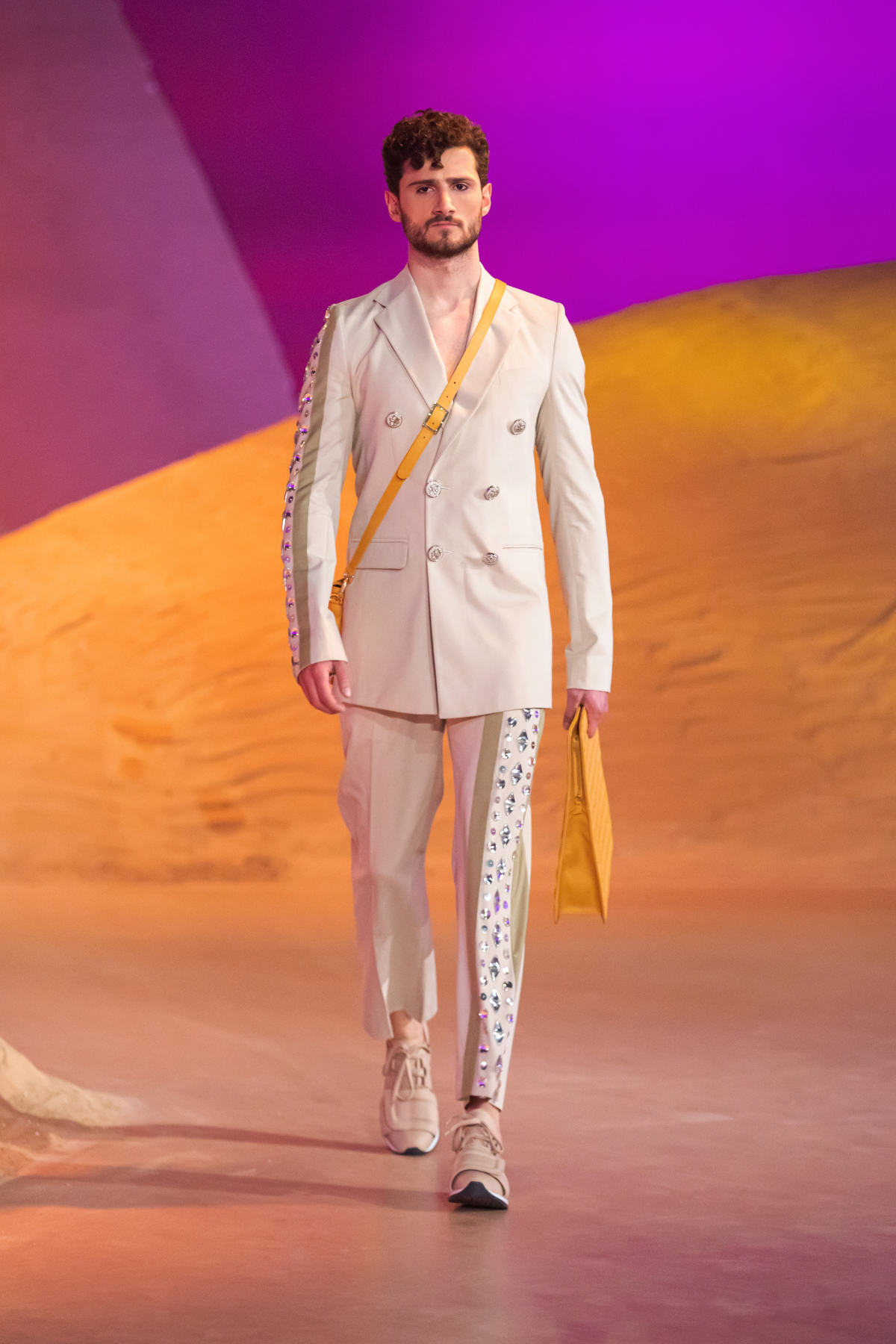 Georges Hobeika Presents Its New Ready To Wear Fall / Winter 2023 Collection: A Martian Breeze