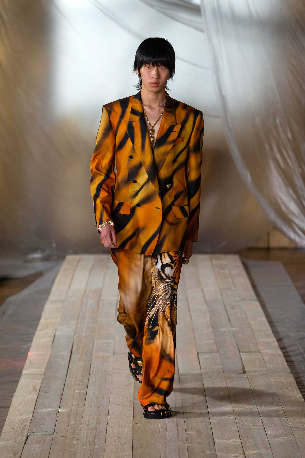 Roberto Cavalli Presents Its New Fashion Show Spring Summer 2022