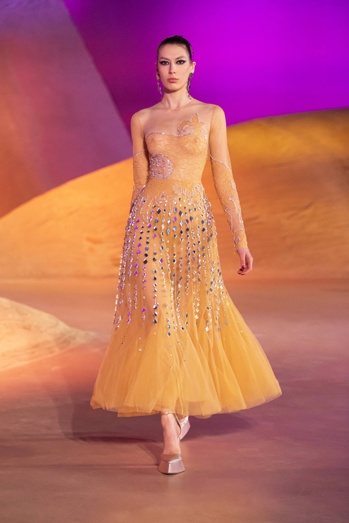 Georges Hobeika Presents Its New Ready To Wear Fall / Winter 2023 Collection: A Martian Breeze