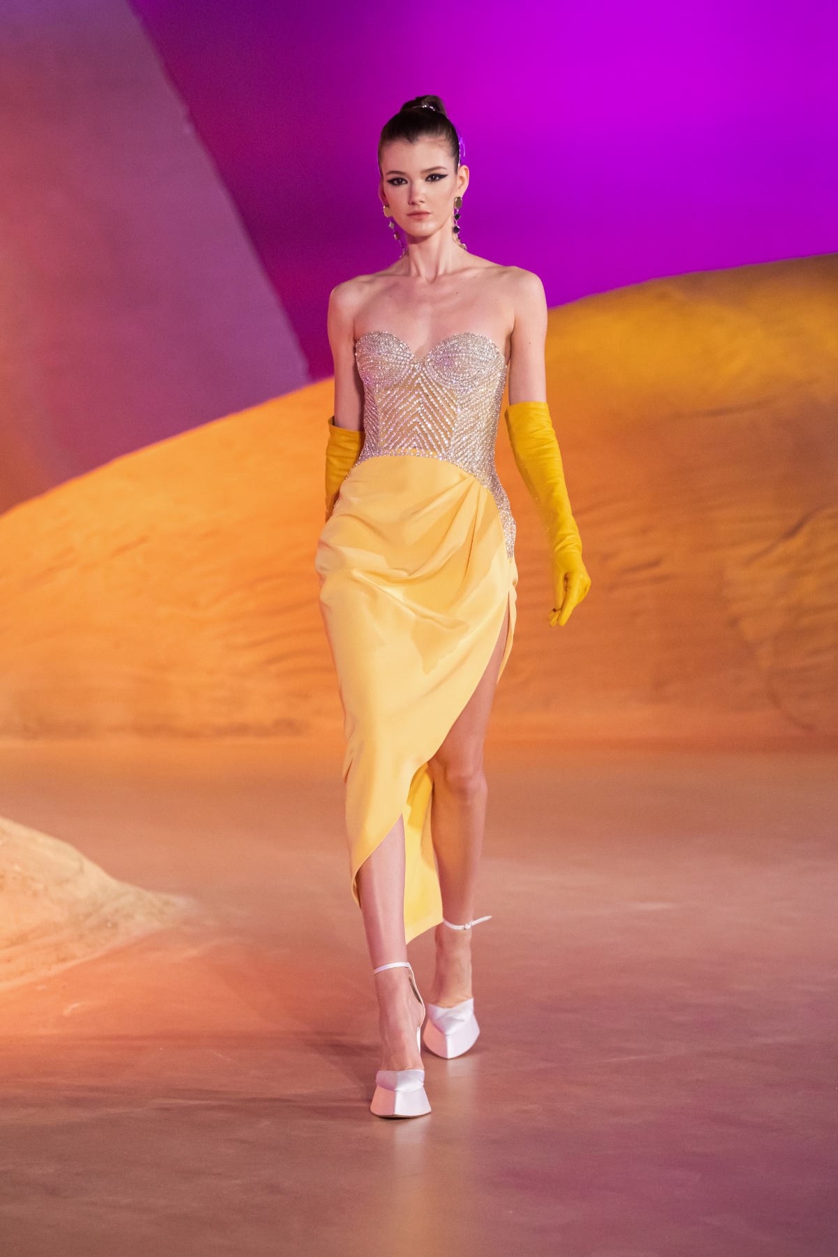 Georges Hobeika Presents Its New Ready To Wear Fall / Winter 2023 Collection: A Martian Breeze