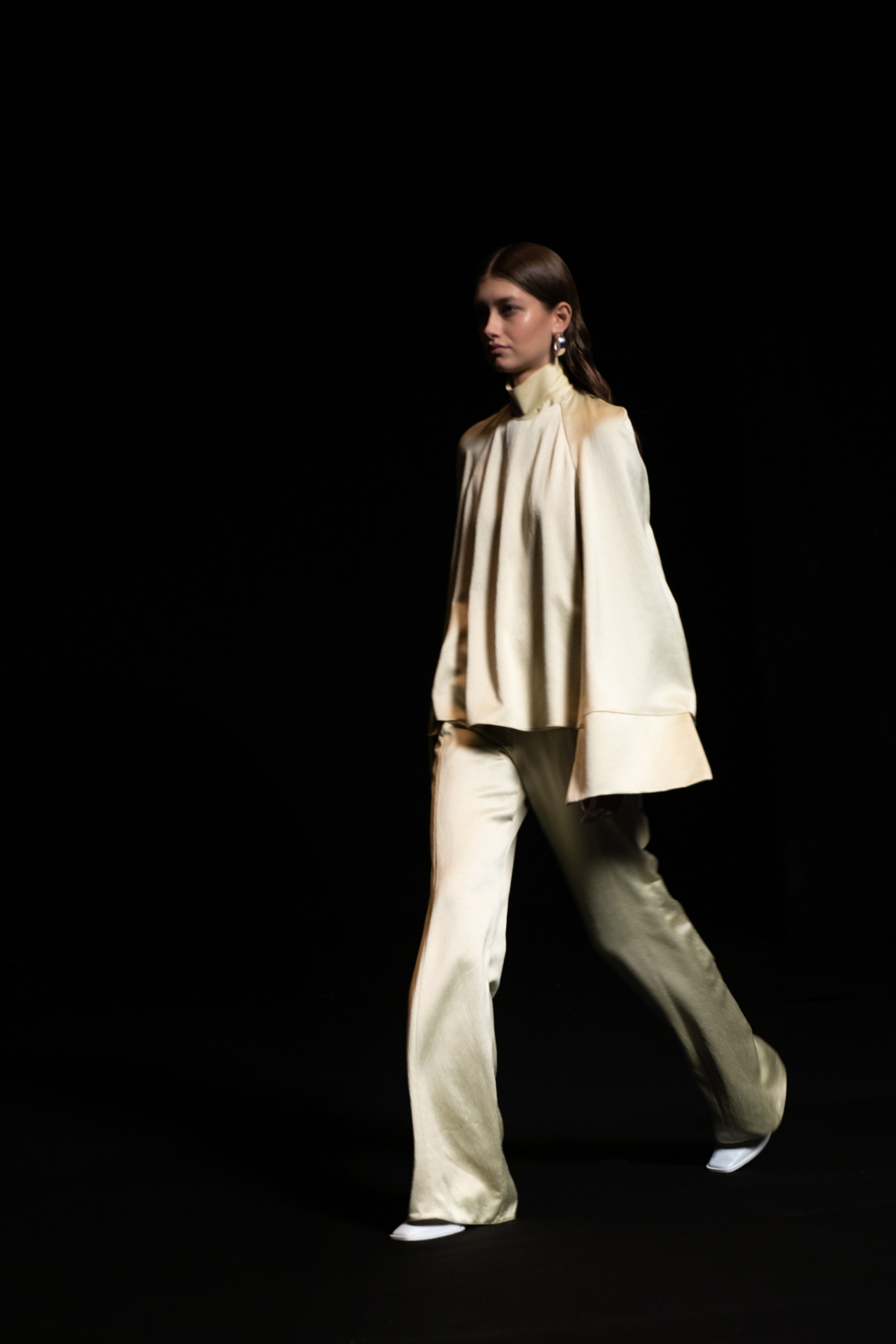 Maison Rabih Kayrouz Presents Its New FW22 Couture Collection