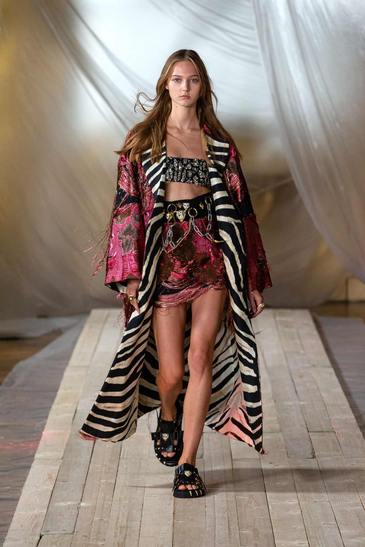 Roberto Cavalli Presents Its New Fashion Show Spring Summer 2022
