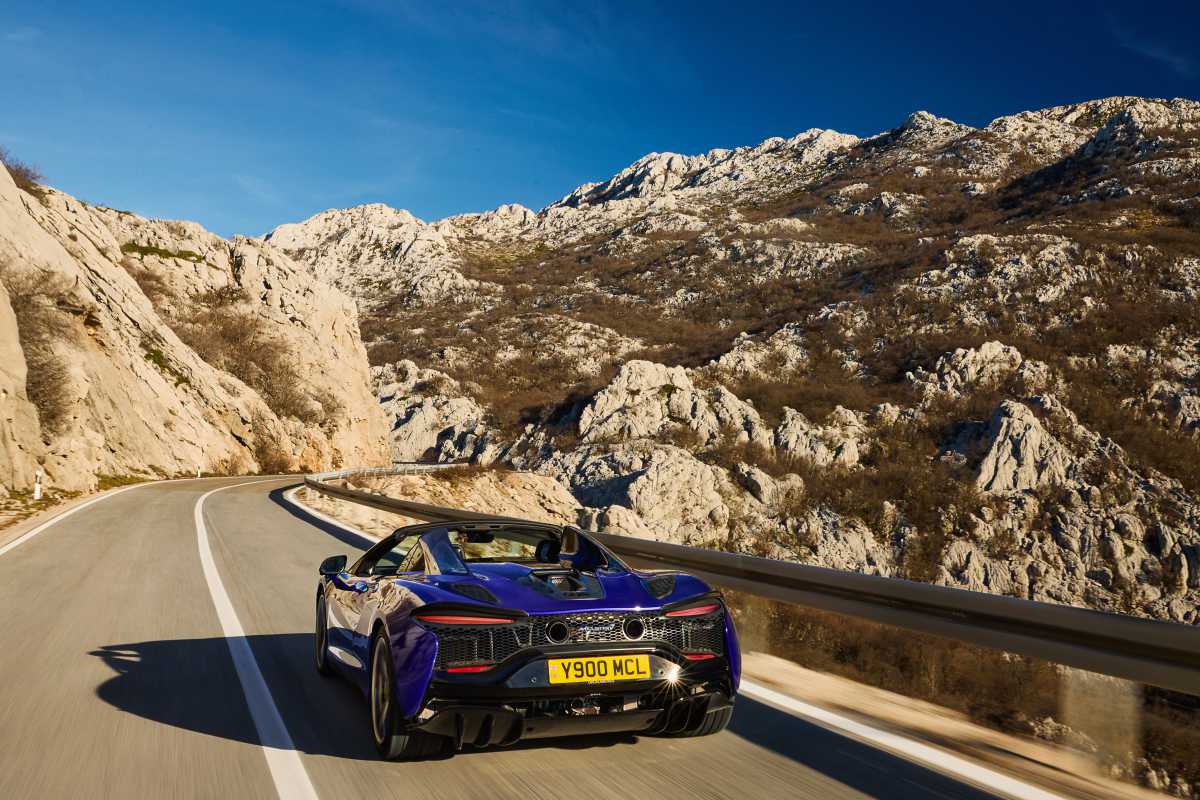 The New McLaren Artura Spider: Next-generation Supercar Exhilaration