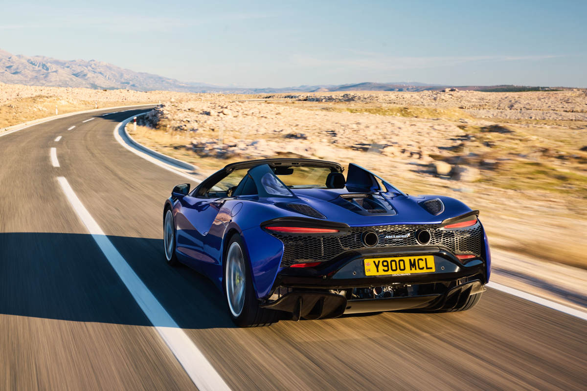 The New McLaren Artura Spider: Next-generation Supercar Exhilaration