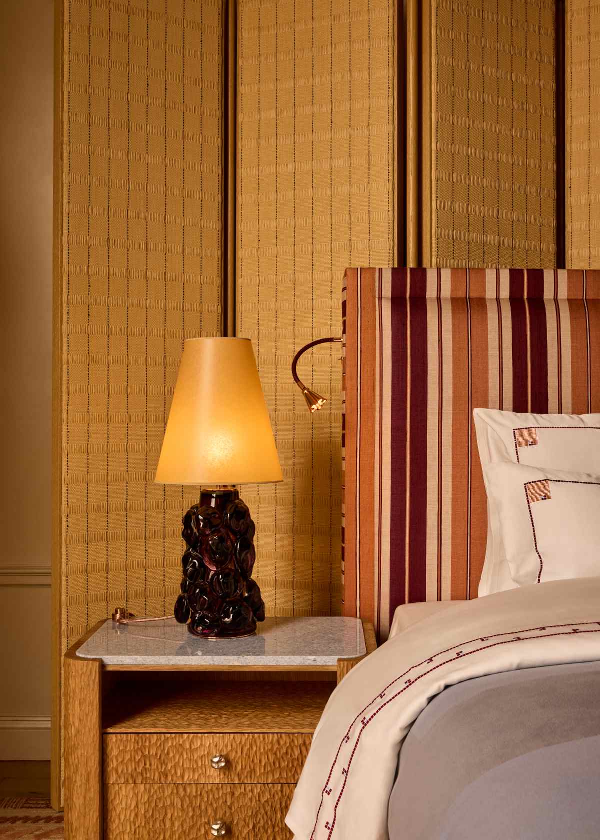 Laura Gonzalez Landscapes Exhibition: Craft And Luminescent Elegance