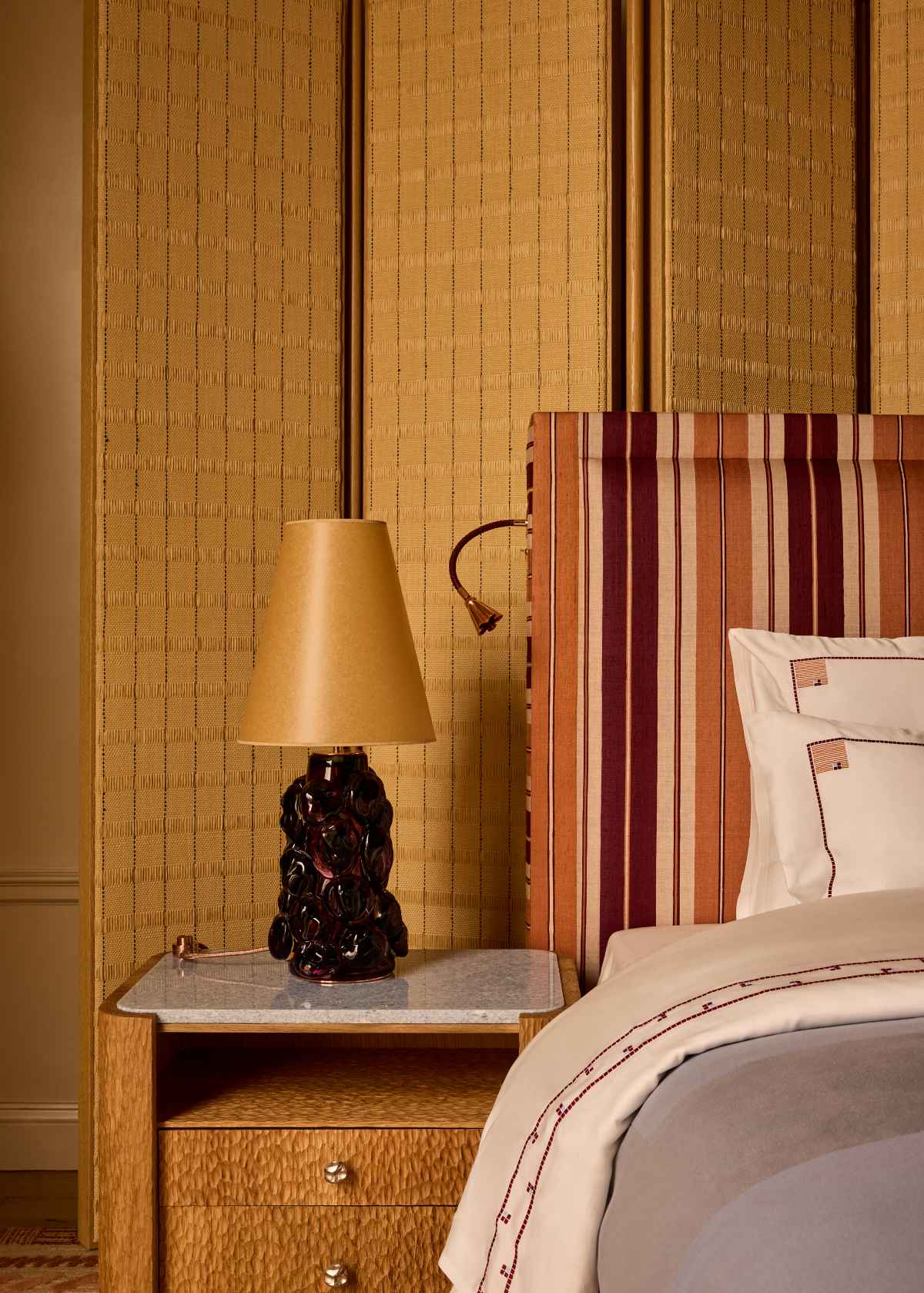 Laura Gonzalez Landscapes Exhibition: Craft And Luminescent Elegance