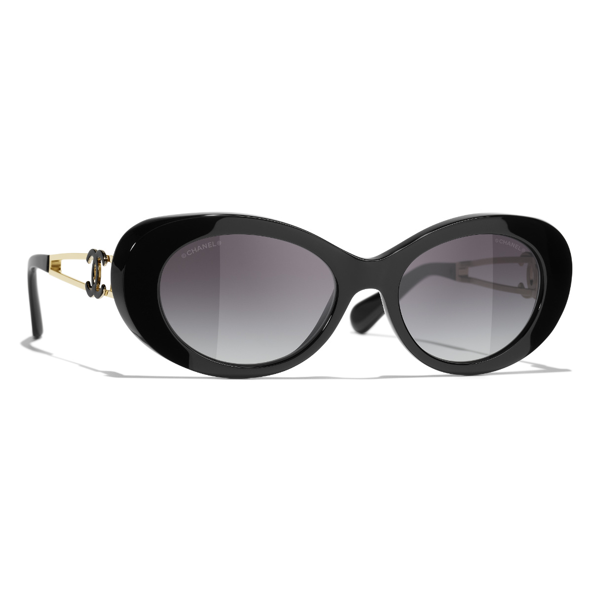 CHANEL Returns To Gstaad: A Winter Residency Of Alpine Elegance And Couture Luxury