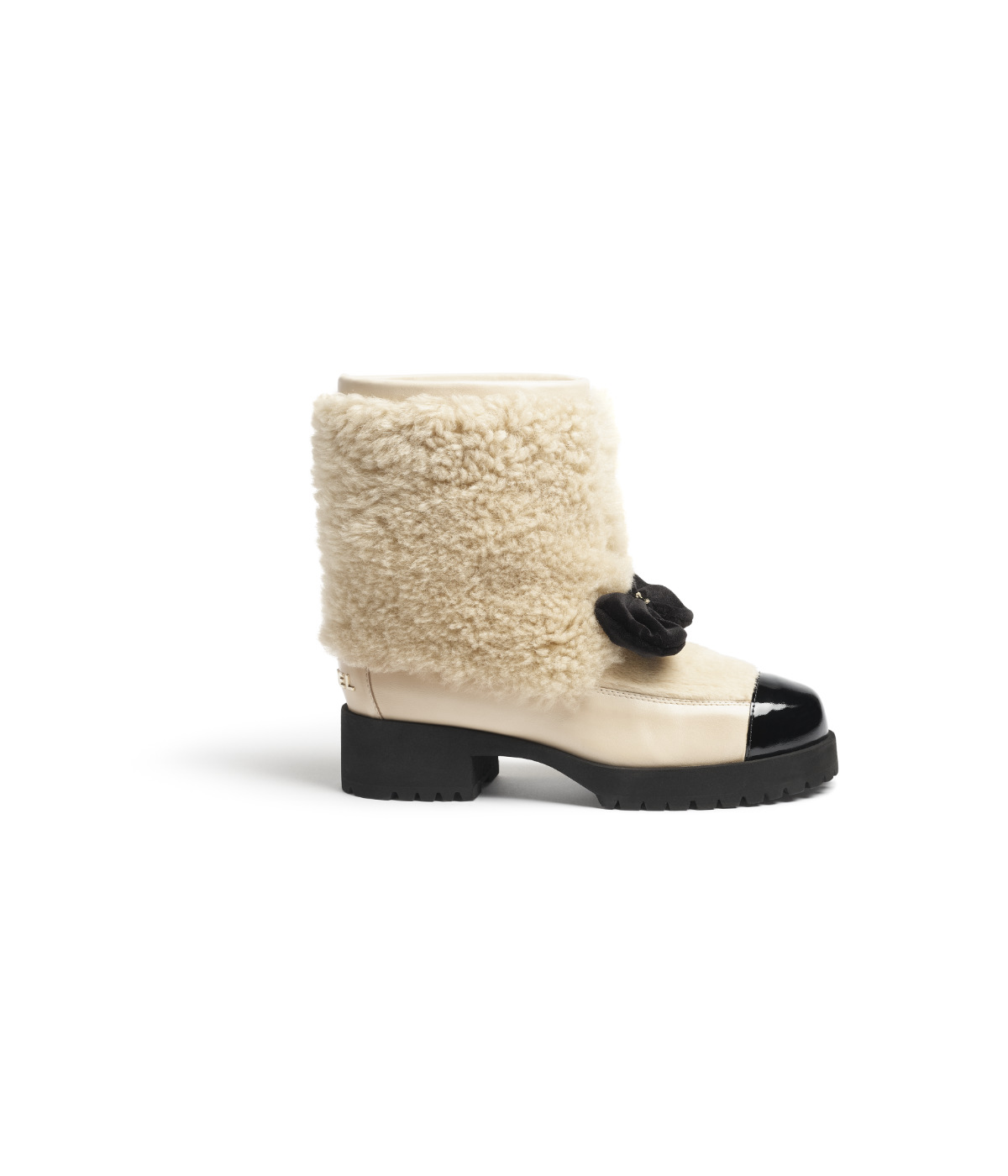 CHANEL Returns To Gstaad: A Winter Residency Of Alpine Elegance And Couture Luxury