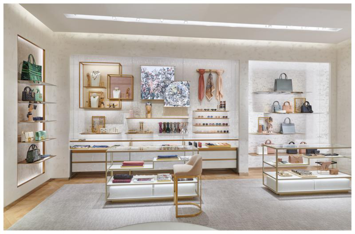 Dior boutique completed its metamorphosis and reopened its doors in Zurich