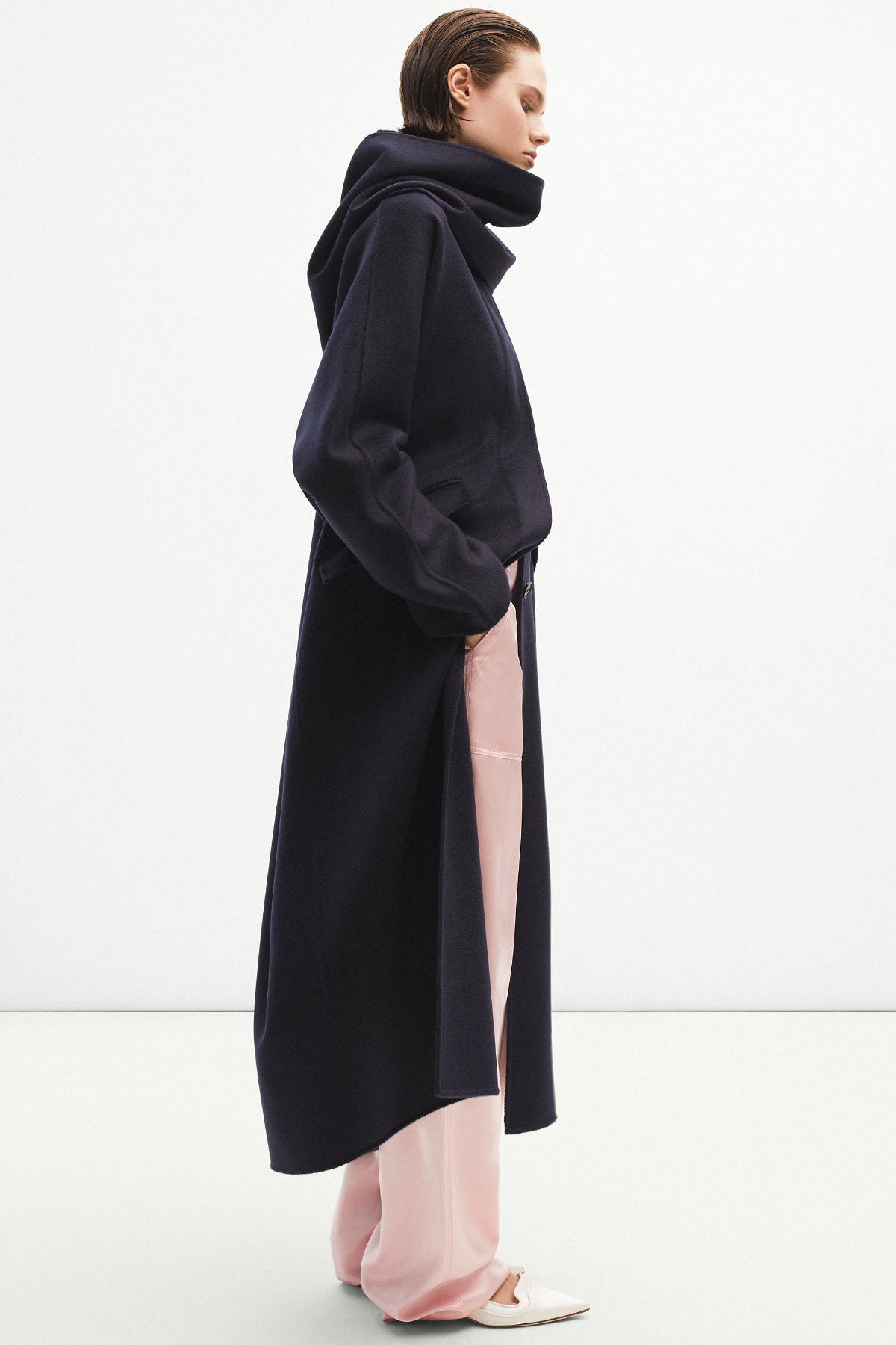 Adam Lippes Presents His New Resort 2025 Collection