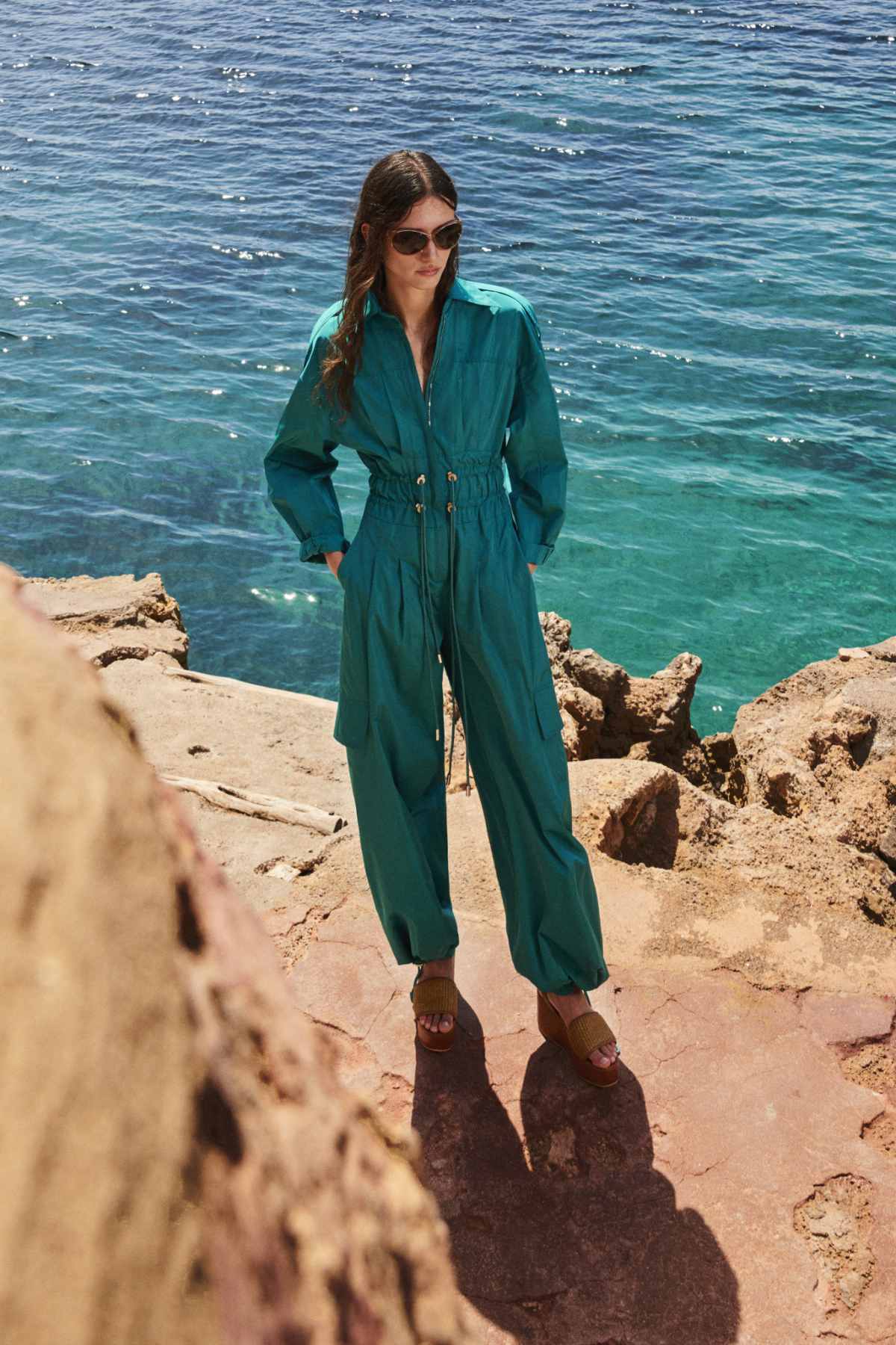 Alberta Ferretti Presents Its New Resort 23 Collection: In The Glaring Sun