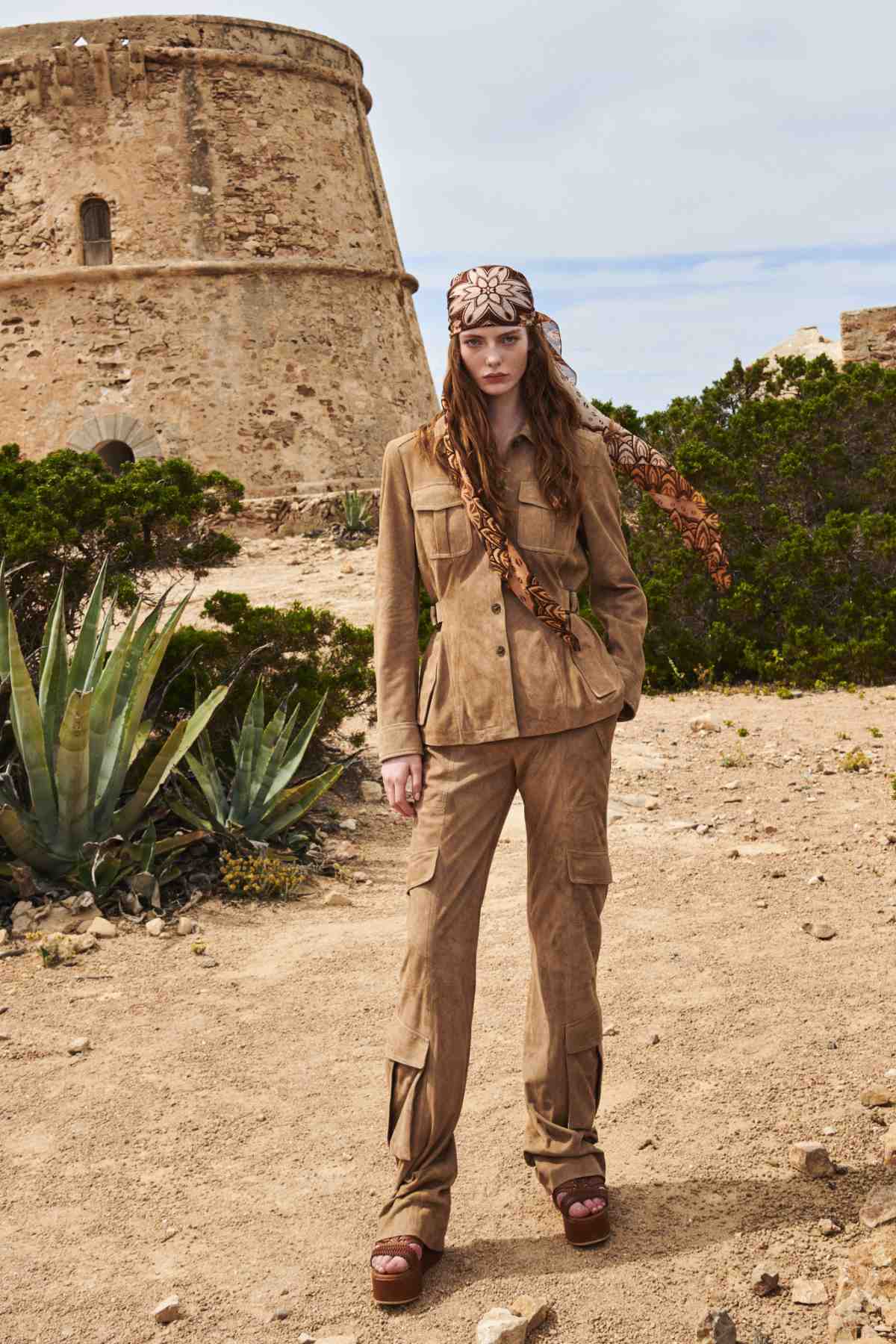 Alberta Ferretti Presents Its New Resort 23 Collection: In The Glaring Sun