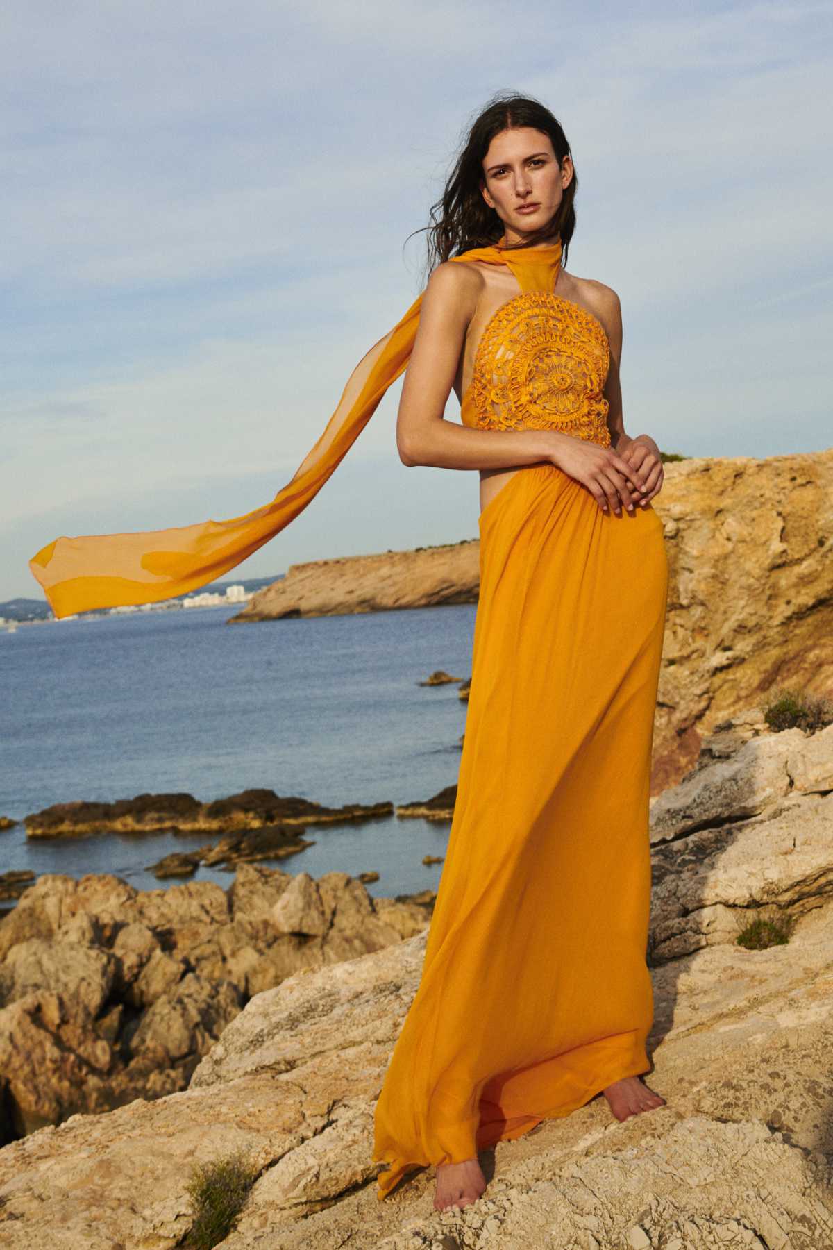 Alberta Ferretti Presents Its New Resort 23 Collection: In The Glaring Sun