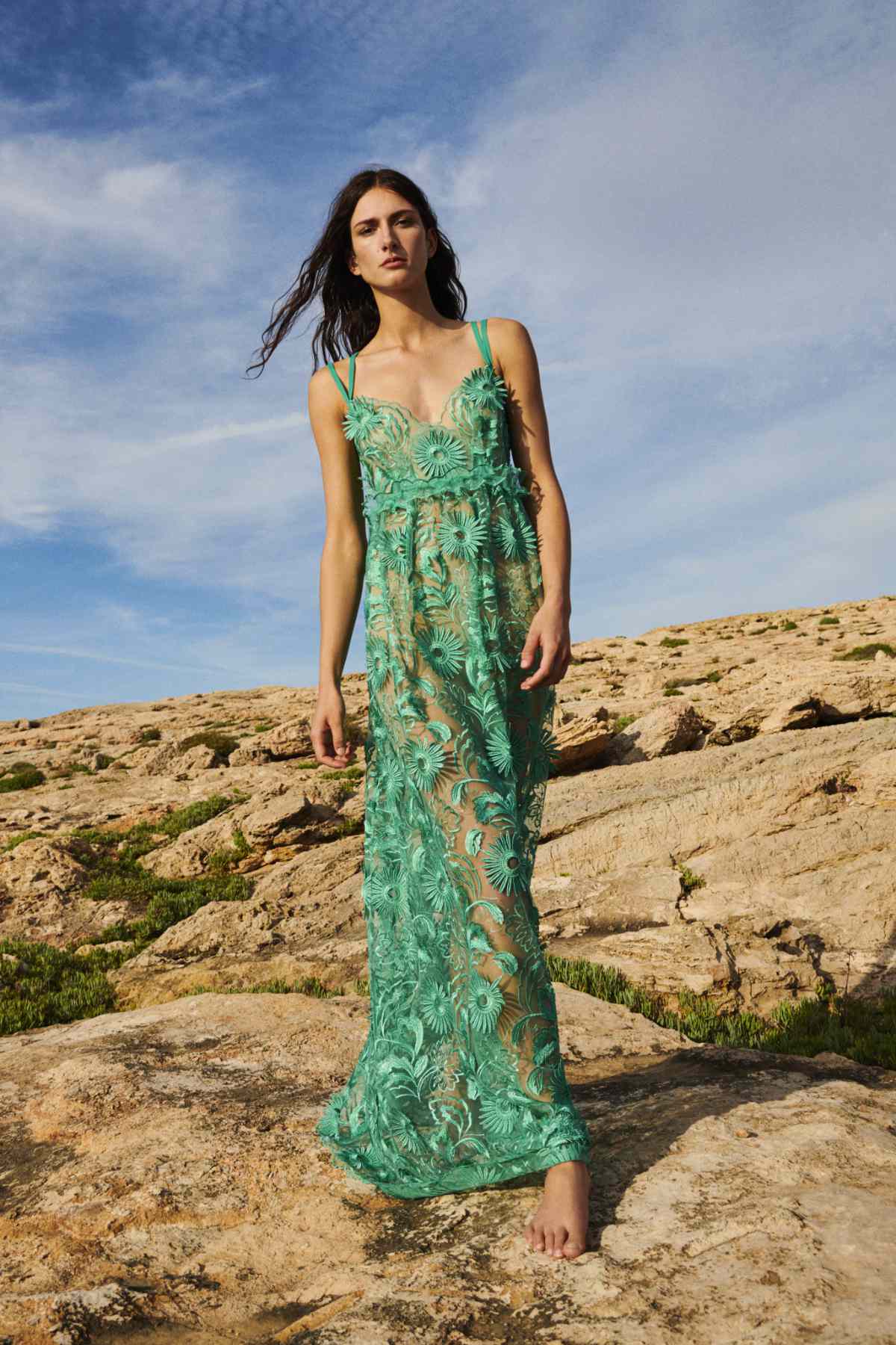 Alberta Ferretti Presents Its New Resort 23 Collection: In The Glaring Sun