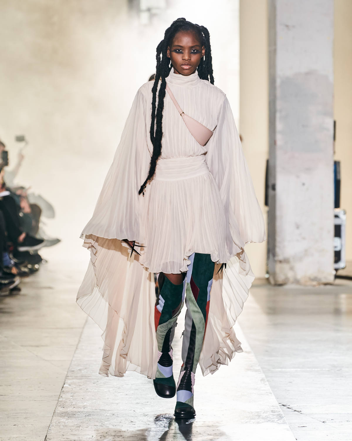 Rochas Presents Its New Autumn Winter 2022 Collection: Taking Flight