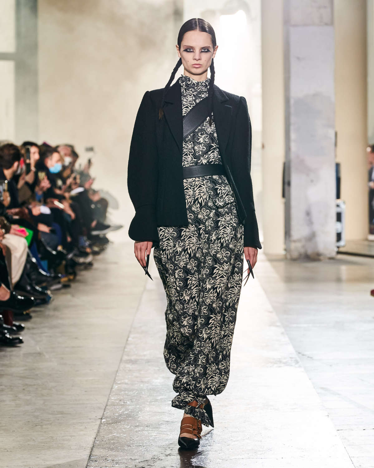 Rochas Presents Its New Autumn Winter 2022 Collection: Taking Flight