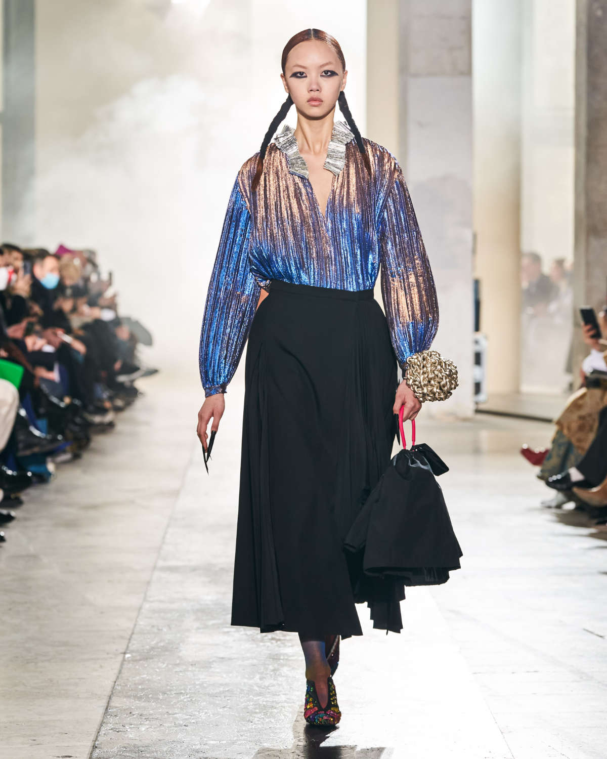 Rochas Presents Its New Autumn Winter 2022 Collection: Taking Flight